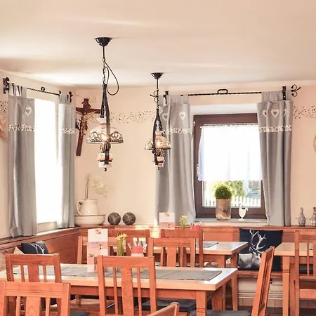 Pensión Gasthof - Pension Ismair Moosthenning
